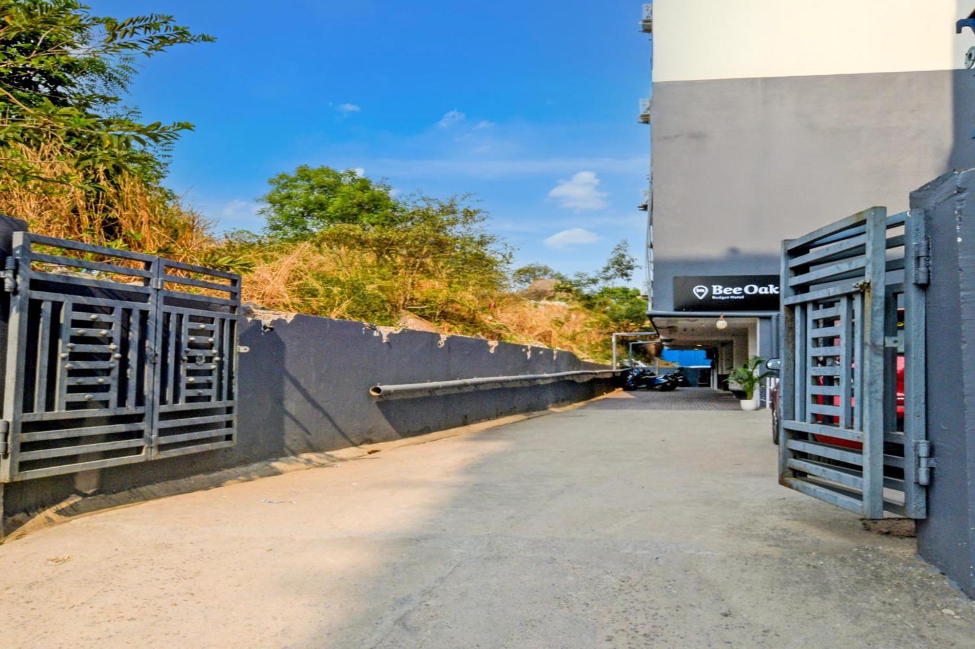 Hotel O Bee Oak Gachibowli Zewnętrze zdjęcie