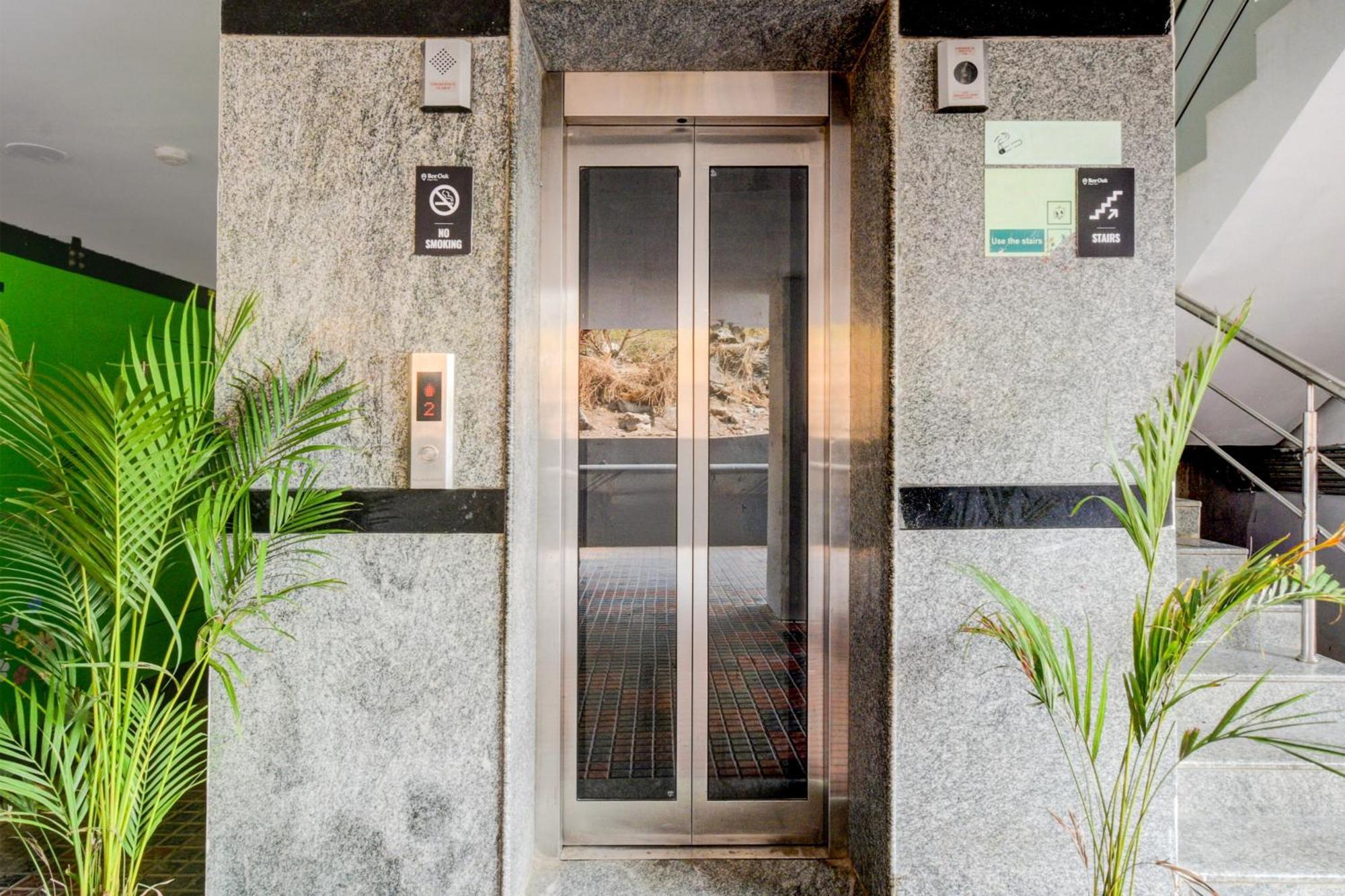 Hotel O Bee Oak Gachibowli Zewnętrze zdjęcie